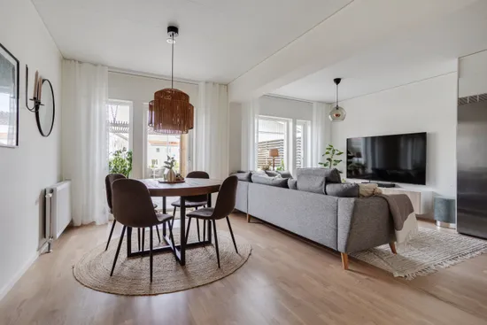 Radhus, Gravensteinervägen 43, Hälltorp, Trollhättan