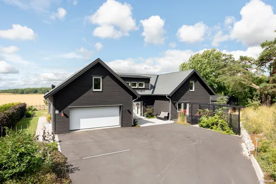 Villa, Knipvägen 13, Enköping