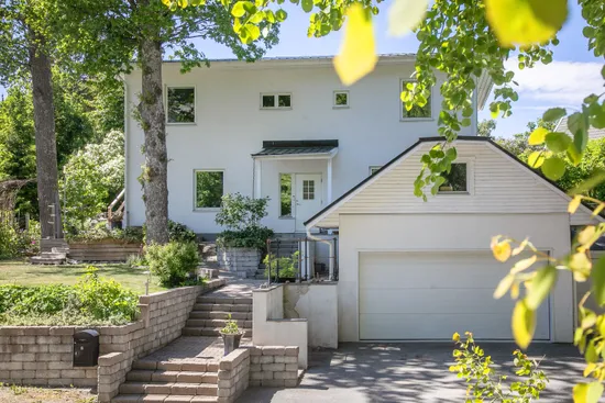 Villa, Fjällbrudens väg 8, Lännersta, Nacka