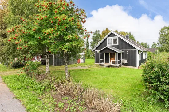 Villa, Klövervägen 13, Berg
