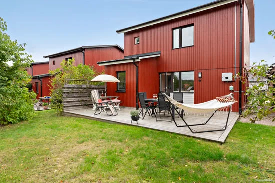 Radhus, Nickelvägen 15, Skarpäng, Täby