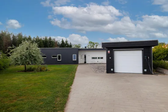 Villa, Carl-Jan Granqvist väg 12, Lanna, Lekeberg