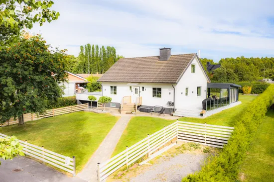 Villa, Krokvägen 3, Motala