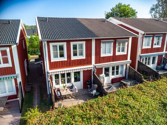 Radhus, Torpstugegränd 2G, Bromsten, Stockholm