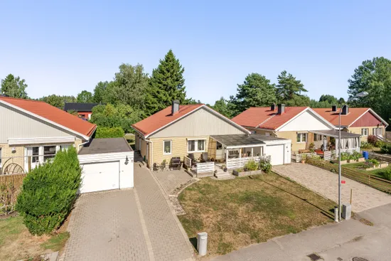 Radhus, Lodjursvägen 14, Tierp