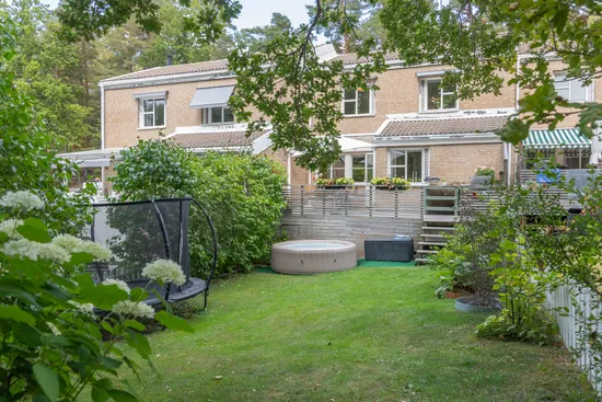 Radhus, Kulladalsvägen 13, Västra Vaxön, Vaxholm
