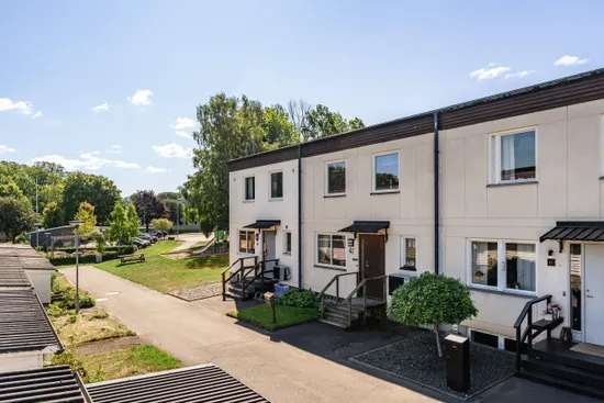 Radhus, Forslunds väg 4F, Hentorp, Skövde
