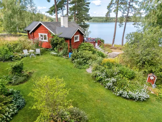 Villa, Hällerstad Sjöliden 8, Söderköping