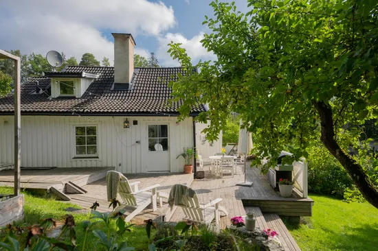 Villa, Rosenhillsvägen 1A, Centrala Huddinge, Huddinge
