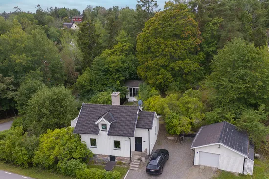 Villa, Rosenhillsvägen 1A, Centrala Huddinge, Huddinge