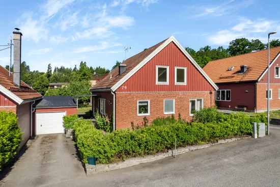 Radhus, Ekhovsvägen 29, Strängnäs