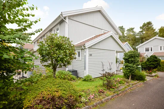 Radhus, Båtsman lustigs gata 159, Backatorp, Göteborg