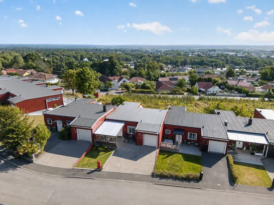 Radhus, Bladvägen 13, Dälderna, Skövde