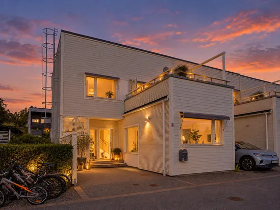 Villa, Parkpromenaden 3, Silverdal, Sollentuna