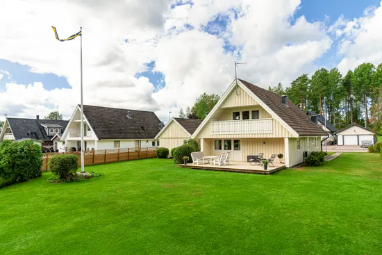 Villa, Stavhoppsvägen 6, Bråten, Karlskoga