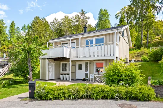 Villa, Strandbacken 19, Uttran, Botkyrka