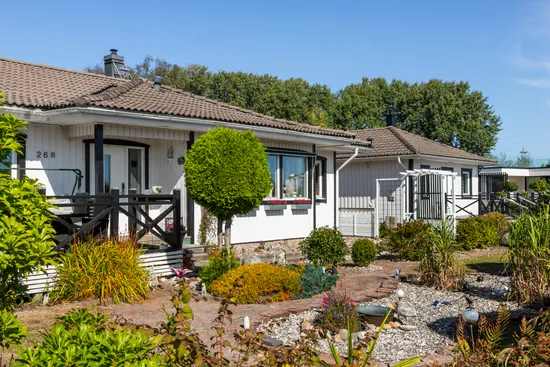 Villa, Södra Näsvägen 26B och 26C, Södra Näs, Varberg