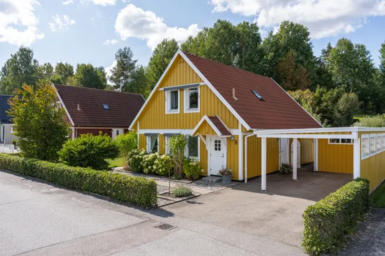 Villa, Rävabacken 8, Ekeby, Kumla