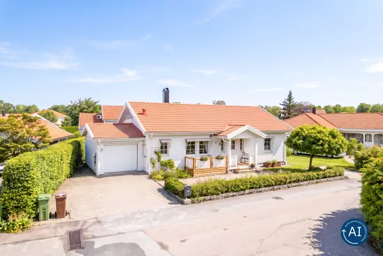 Villa, Fotbollsgatan 17, Gröngarn, Enköping