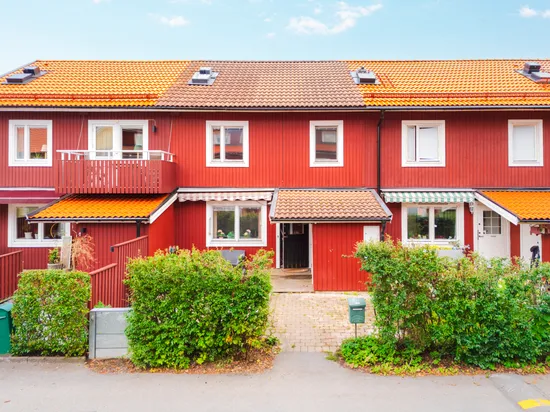 Radhus, Klockargränd 6, Norrviken, Sollentuna