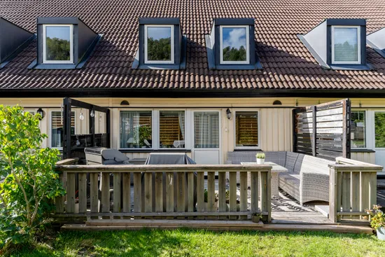 Radhus, Granåsvägen 150, Vargön, Vänersborg