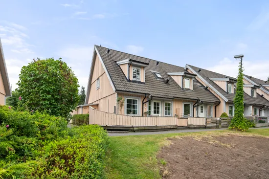 Radhus, Öringevägen 104, Öringe, Tyresö