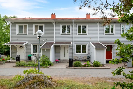 Radhus, Gränsvägen 406, Nälsta, Stockholm