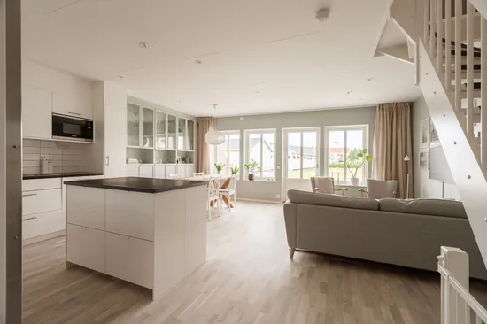 Radhus, Gulsparvvägen 21, Brittsbo, Östersund