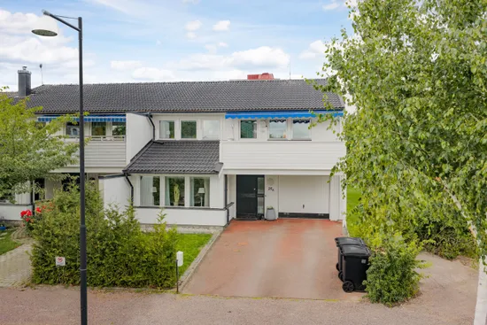 Radhus, Sjögatan 26A, Motala