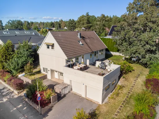 Villa, Mandelblomsvägen 1, Hässelby Villastad, Stockholm