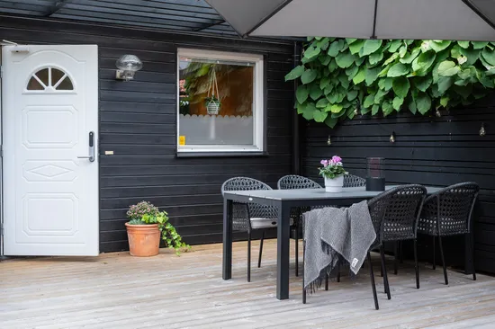 Radhus, Önnemovägen 62, Tullinge Parkhem, Botkyrka