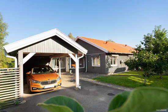 Radhus, Löparvägen 9, Hindås, Härryda