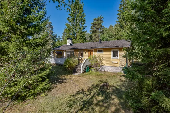 Fritidshus, Hallonvägen 11, Malmsjöstugan, Gnesta