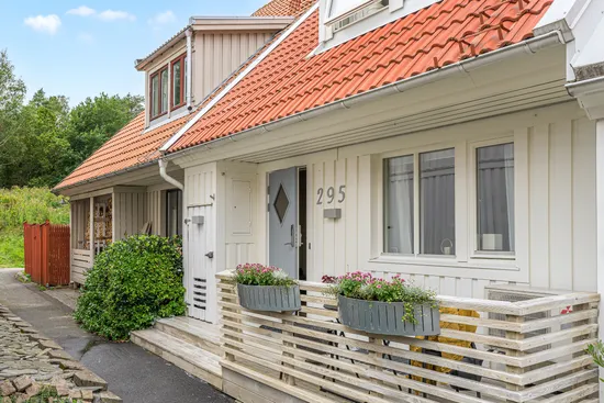 Radhus, Sisjövägen 295, Sisjön, Göteborg