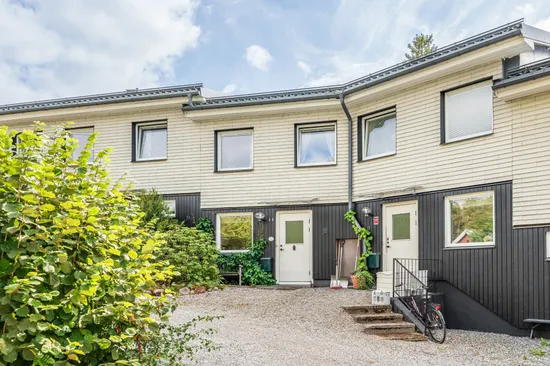 Radhus, Bällstavägen 25, Bällsta, Vallentuna