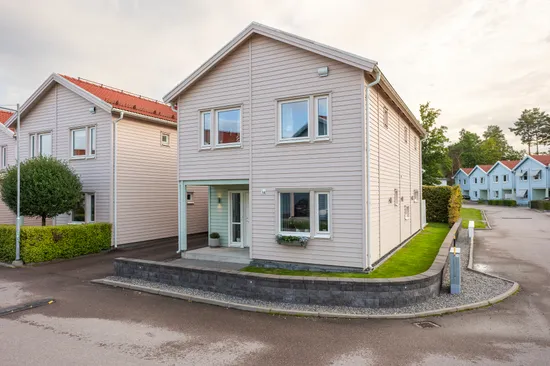 Radhus, Lahtisgatan 14, Lillhamra, Västerås