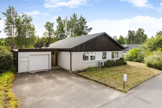 Villa, Jaktstigen 8, Katrineholm Laggarhult, Katrineholm