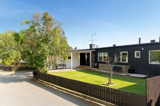 Radhus, Konvaljstigen 4, Ekerö Lundhagen, Ekerö