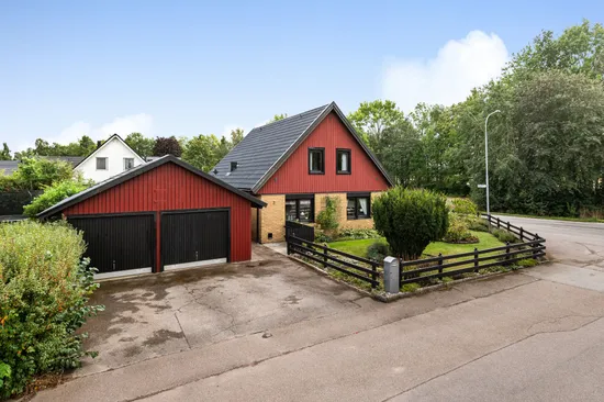 Villa, Tranbärsstigen 2, Mjölby