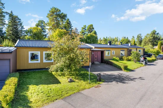 Radhus, Granitvägen 9, Sidsjö, Sundsvall