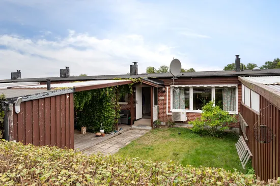Radhus, Källvägen 30, Sparreholm, Flen