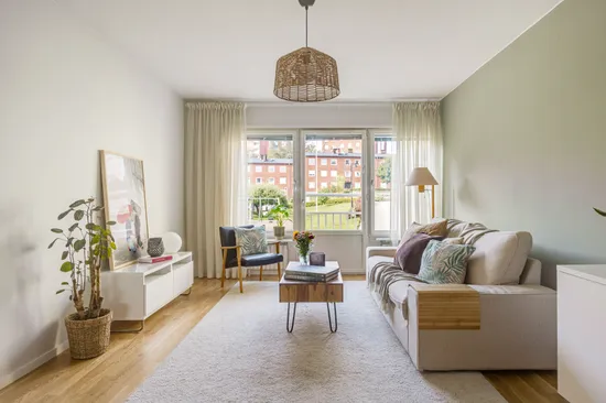 Bostadsrätt, Rådsvägen 5C, Kvarnbergsplan, Huddinge