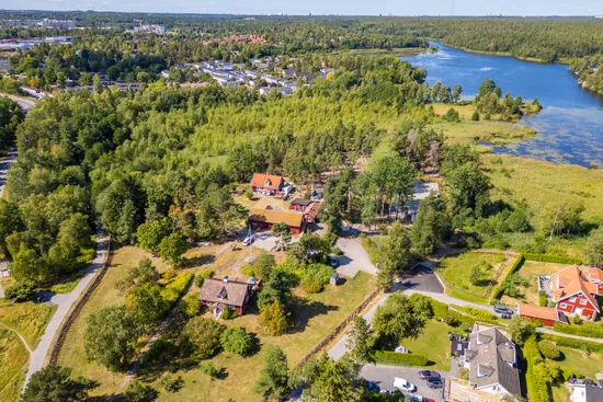 Gård/Skog, Rotviksvägen 5 (Rotviks Gård), Öringe, Tyresö
