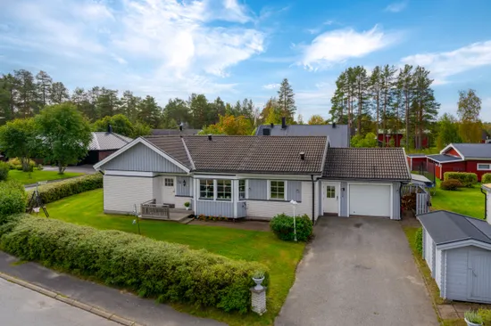 Villa, Lägergatan 26, Byske, Skellefteå
