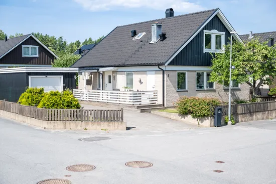 Villa, Lokes väg 1, Ösmo, Nynäshamn