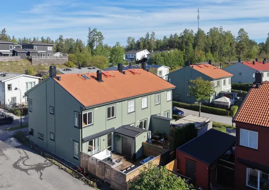 Radhus, Hortensiavägen 45, Vistaberg, Huddinge