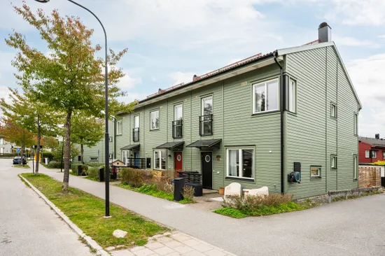Radhus, Hortensiavägen 45, Vistaberg, Huddinge