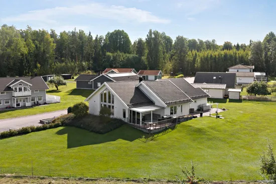 Villa, Apelvägen 4, Vikatorp, Hallsberg