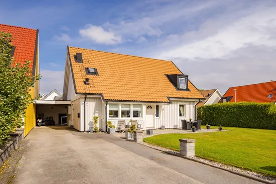 Radhus, Ladugatan 9, Majåker, Lidköping