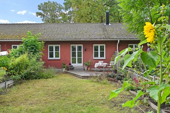 Radhus, Skolallén 28, Drottningholm, Ekerö